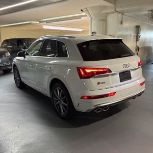 AUDI SQ5 PREMIUM PLUS - 4