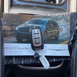 2022 Chrysler PACIFICA LIMITED — миниатюра 58
