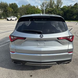 صورة 7 لـ 2025 Acura MDX W/TECH