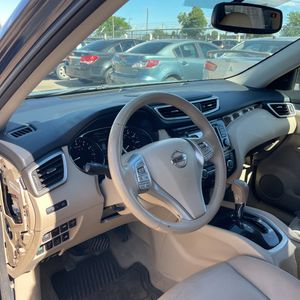 2015 Nissan ROGUE SL — миниатюра 35