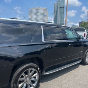 2018 Chevrolet SUBURBAN PREMIER 照片 9