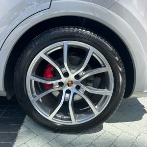 2021 Porsche CAYENNE GTS COUPE 缩略图 18