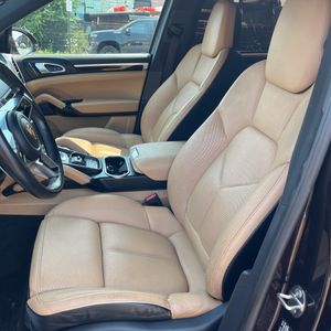 2016 Porsche CAYENNE BASE 缩略图 32