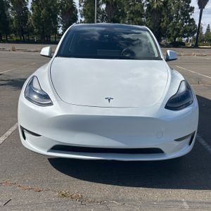 TESLA MODEL Y LONG RANGE - 8