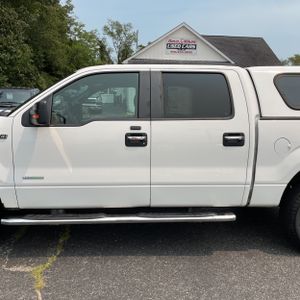 2012 FORD F-150 XLT photo 4