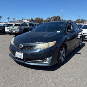 TOYOTA CAMRY - 1