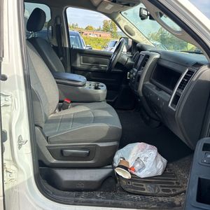 2023 RAM 1500 CLASSIC TRADESMAN — миниатюра 33