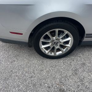 2011 FORD MUSTANG V6 PREMIUM 照片 19