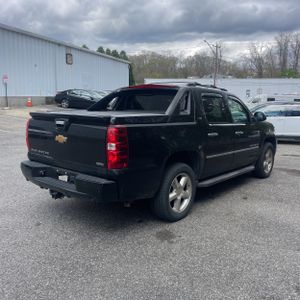 CHEVROLET AVALANCHE LTZ - 8