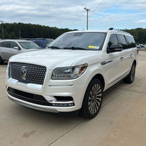 2019 Lincoln NAVIGATOR L RESERVE photo 1