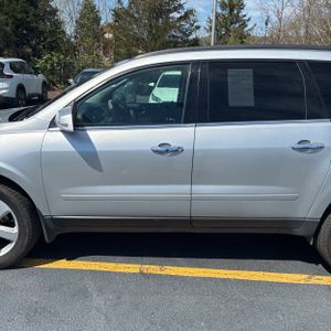 CHEVROLET TRAVERSE LT - 4