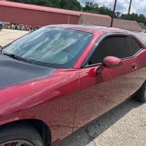 صورة 2 لـ 2017 Dodge CHALLENGER R/T