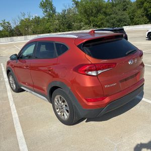 HYUNDAI TUCSON - 5
