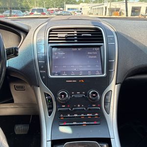 2020 Lincoln NAUTILUS STANDARD thumbnail 37