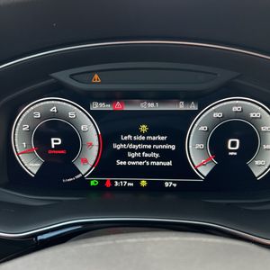 2021 AUDI Q8 PREMIUM PLUS — миниатюра 40