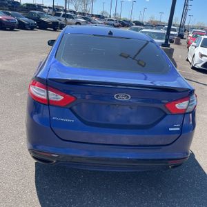 FORD FUSION SE - 7