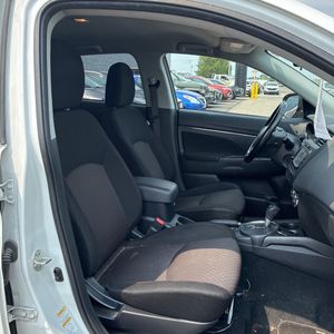 2016 Mitsubishi OUTLANDER SPORT 2.4 SE thumbnail 33