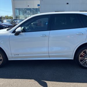 2016 Porsche CAYENNE GTS 照片 4