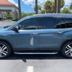 HONDA PILOT - 4