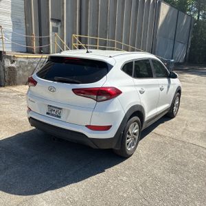 HYUNDAI TUCSON SE - 8