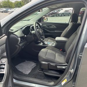 صورة مصغرة 31 لـ 2021 Chevrolet TRAVERSE LS