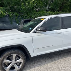 JEEP GRAND CHEROKEE L LIMITED - 2