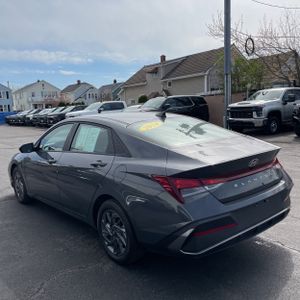 HYUNDAI ELANTRA SEL - 5