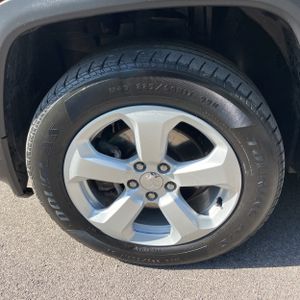 صورة مصغرة 17 لـ 2019 JEEP COMPASS LATITUDE