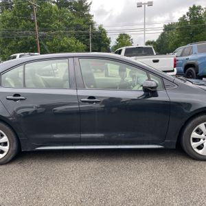 صورة مصغرة 11 لـ 2020 Toyota COROLLA LE
