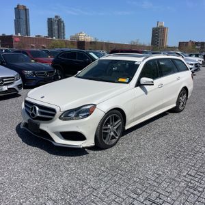 MERCEDES-BENZ E-CLASS - 3