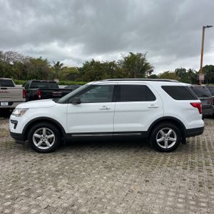 FORD EXPLORER XLT - 3