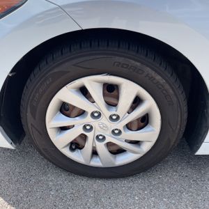 صورة مصغرة 17 لـ 2017 Hyundai ELANTRA SE