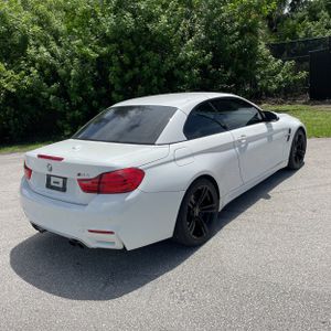 صورة 8 لـ 2016 BMW M4 BASE