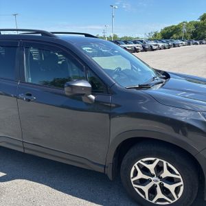 صورة مصغرة 13 لـ 2019 Subaru FORESTER PREMIUM