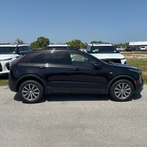 صورة 10 لـ 2022 Cadillac XT4 SPORT