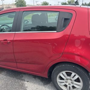 صورة 6 لـ 2014 Chevrolet SONIC LT AUTO