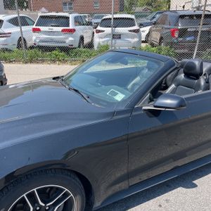 FORD MUSTANG ECOBOOST PREMIUM - 2