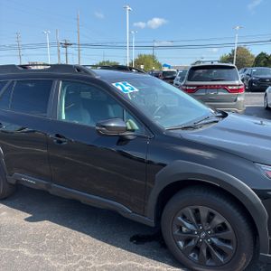 2025 Subaru OUTBACK ONYX EDITION thumbnail 13