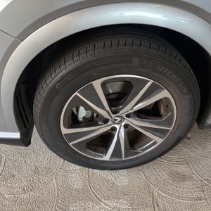 صورة مصغرة 17 لـ 2023 Lexus RX 350 PREMIUM
