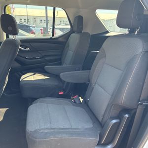 صورة 32 لـ 2018 Chevrolet TRAVERSE LT CLOTH
