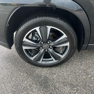 2025 Lexus UX 300H PREMIUM 照片 19