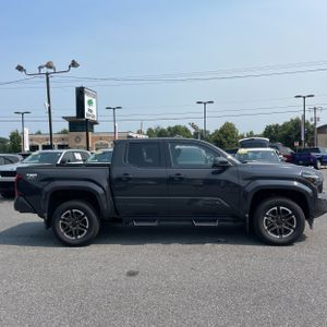 2025 Toyota TACOMA TRD SPORT photo 10
