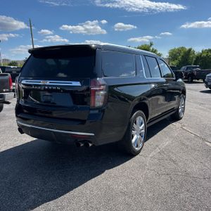 CHEVROLET SUBURBAN HIGH COUNTRY - 8