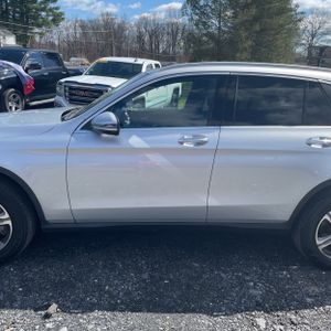 MERCEDES-BENZ GLC - 4