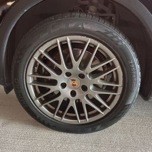 PORSCHE CAYENNE PLATINUM EDITION - 10