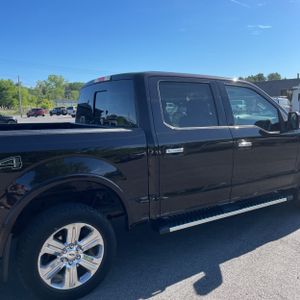 FORD F-150 LARIAT - 9