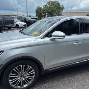 صورة 2 لـ 2017 Lincoln MKX RESERVE