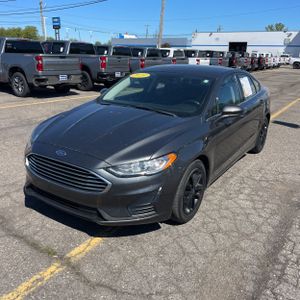 FORD FUSION SE - 1