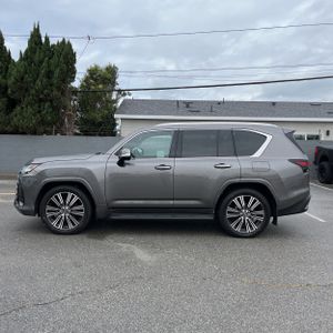 LEXUS LX 600 LUXURY - 3