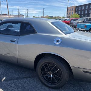 DODGE CHALLENGER - 6